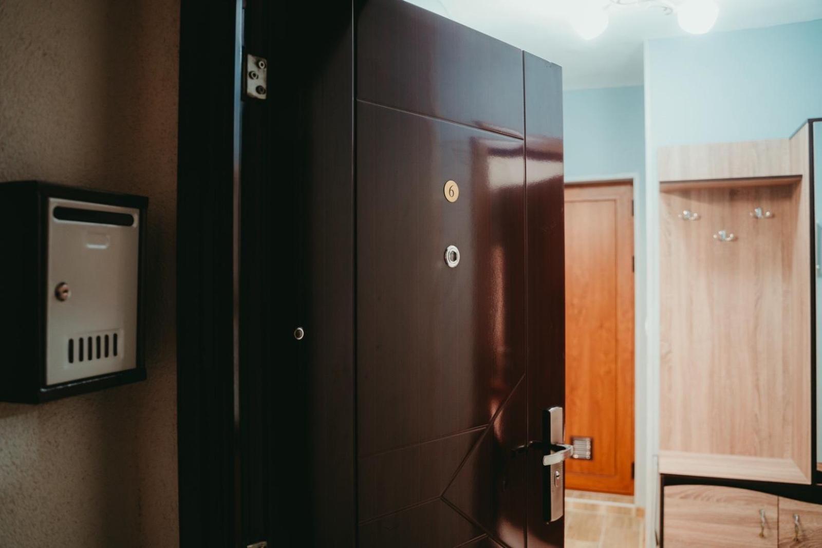 וארנה Tyulev Apartment 2 מראה חיצוני תמונה