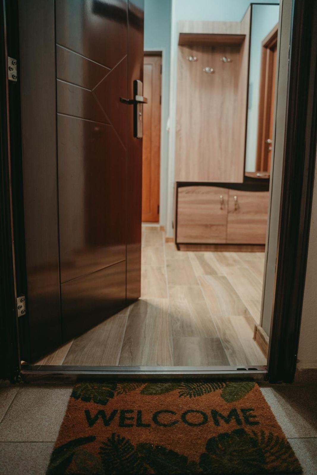 וארנה Tyulev Apartment 2 מראה חיצוני תמונה